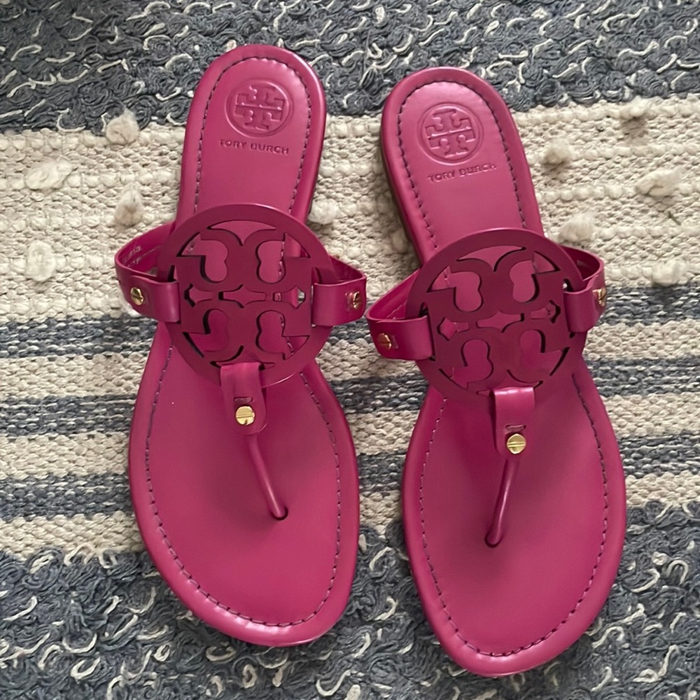 Tory Burch flip flops sandals size 10